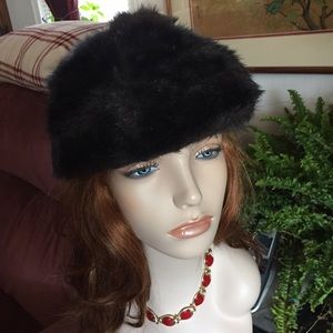 Vintage Dark Brown Faux Mink Fur Hat  🎉HP🎉